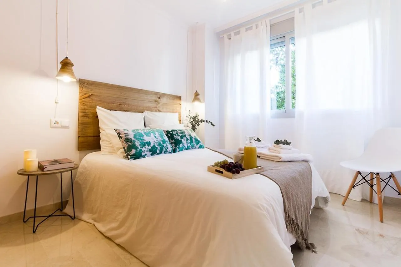 Maria Zambrano Premium Apartment Malaga 0*,